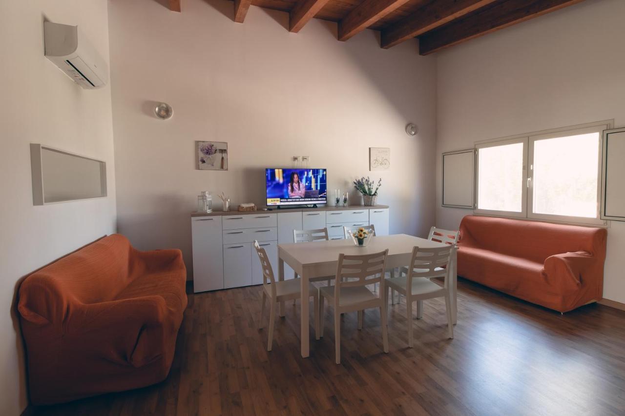 Casale Carolea Apartment Sarrotino ภายนอก รูปภาพ